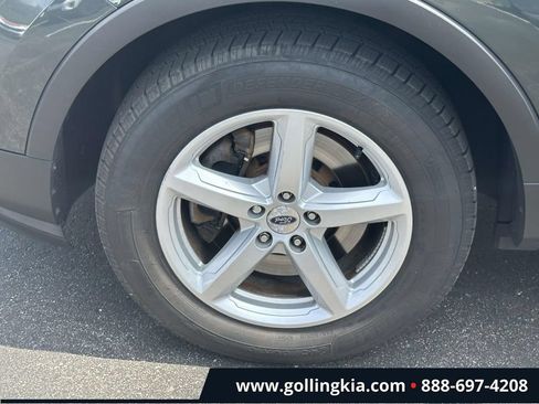 Used 2016 Ford Explorer XLT w/ Equipment Group 202A AWD/4WD image 7