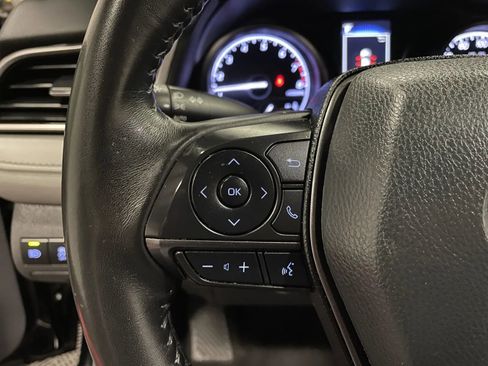 Used 2024 Toyota Camry SE w/ Convenience Package image 21