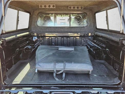 Used 2022 Jeep Gladiator Sport image 6