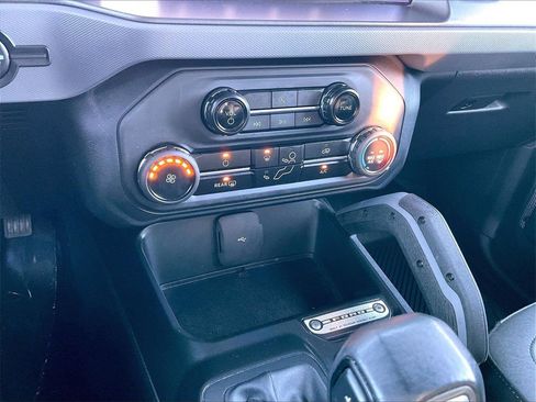 Used 2024 Ford Bronco Big Bend image 24