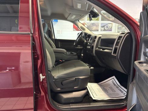 Used 2016 RAM 3500 Tradesman w/ Chrome Appearance Group image 29