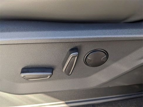 New 2025 Ford Expedition Active image 10