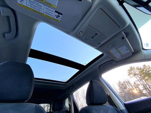 Used 2014 Nissan Rogue SV w/ SV Premium Package image 14