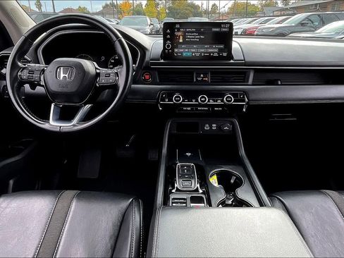 Used 2023 Honda Pilot EX-L image 18