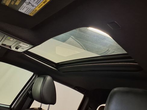 Used 2023 Toyota Tacoma Limited image 12