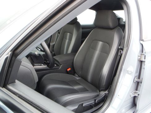 Used 2023 Honda Civic Sport image 14