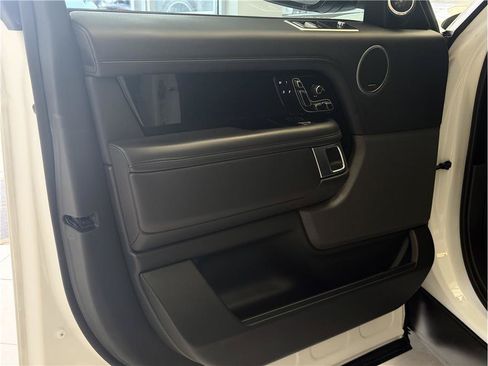 Used 2018 Land Rover Range Rover HSE AWD/4WD image 10
