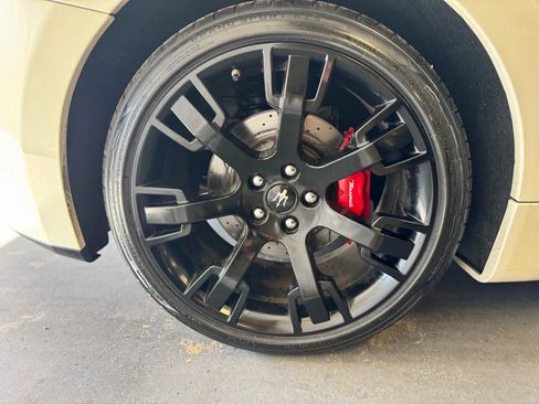 Used 2014 Maserati GranTurismo MC image 12