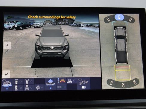 Used 2025 Toyota Tacoma TRD Off-Road image 25