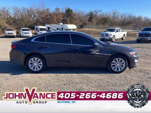 Used 2025 Chevrolet Malibu LT image 8