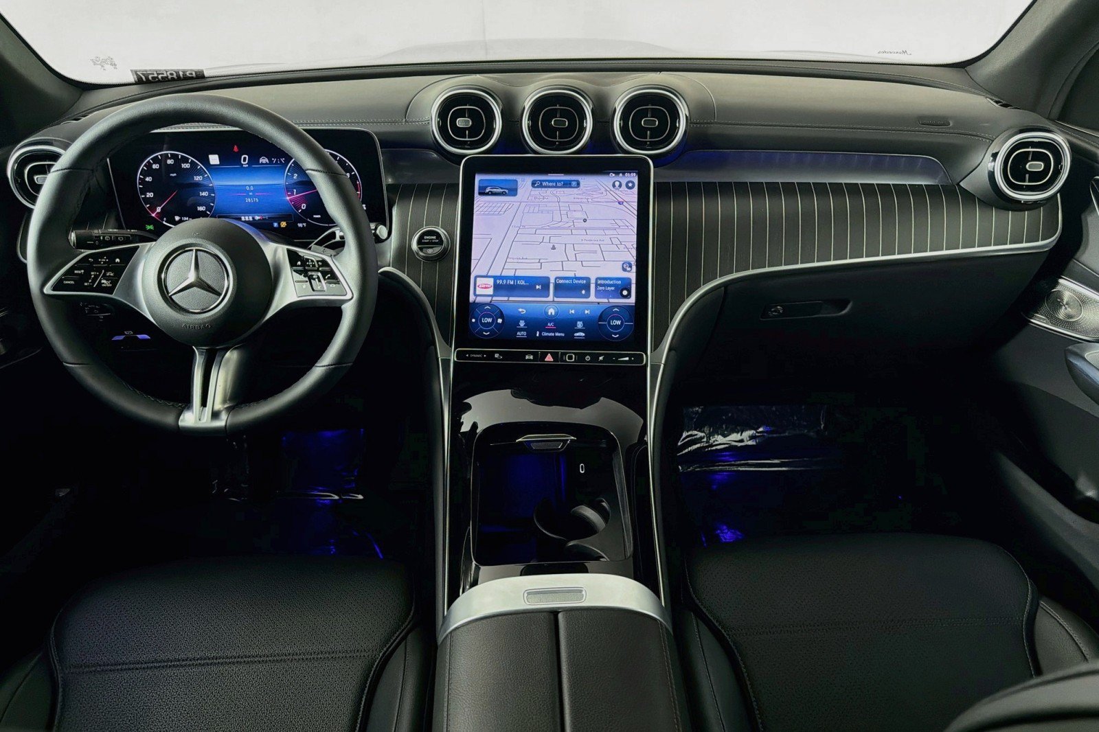 Used 2023 Mercedes-Benz GLC 300 image 5