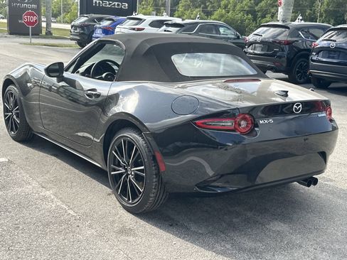 New 2025 MAZDA MX-5 Miata Grand Touring image 8