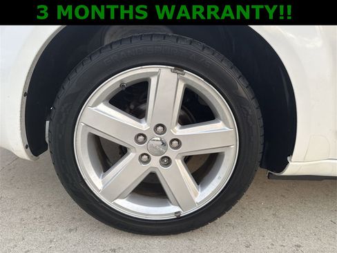 Used 2013 Dodge Avenger SE image 30