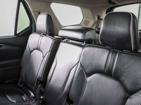 Used 2025 Honda Pilot Elite image 25