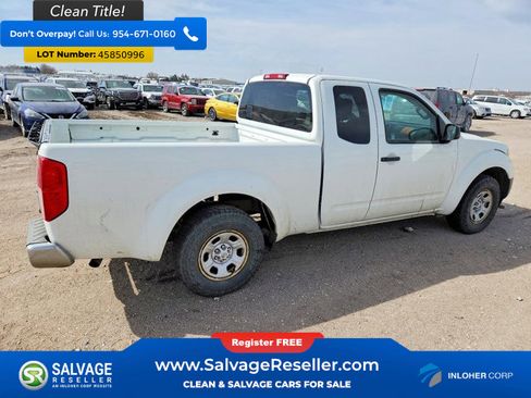 Used 2015 Nissan Frontier S image 4