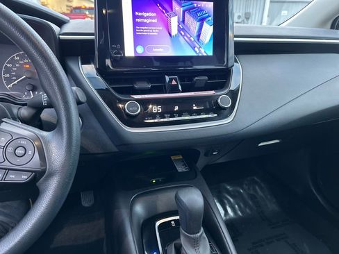 Certified 2025 Toyota Corolla LE image 11