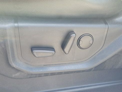 Used 2019 Ford F150 Lariat RWD image 22