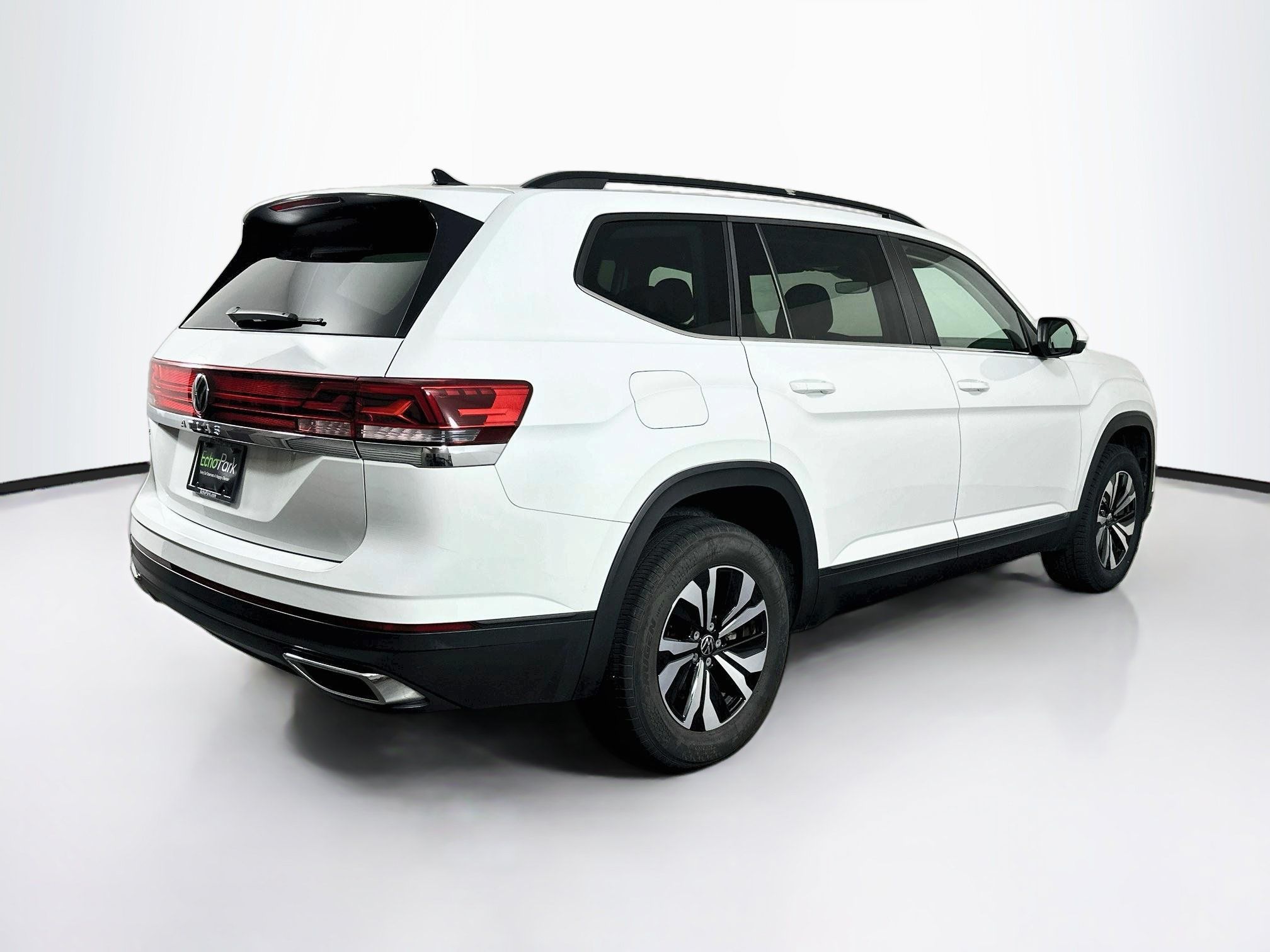 Used 2024 Volkswagen Atlas SE FWD image 9