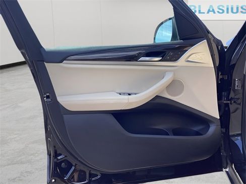 Used 2022 BMW X3 xDrive30i w/ Convenience Package image 15