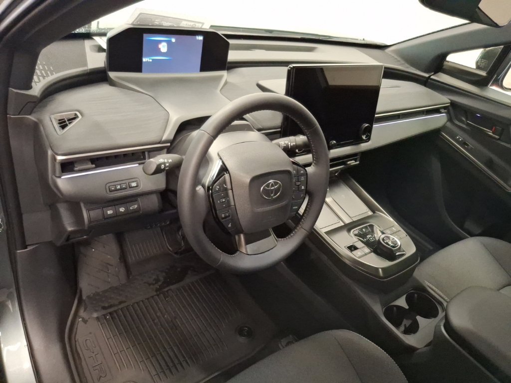 Used 2026 Toyota C-HR AWD/4WD image 16