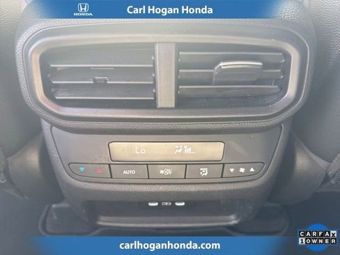 Used 2024 Honda Pilot Touring image 14