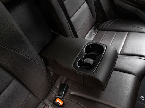 Used 2021 Mercedes-Benz GLE 350 4MATIC image 24