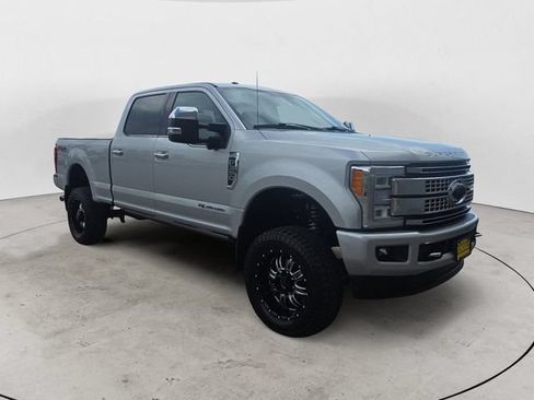 Used 2017 Ford F350 Platinum w/ Platinum Ultimate Package AWD/4WD image 7