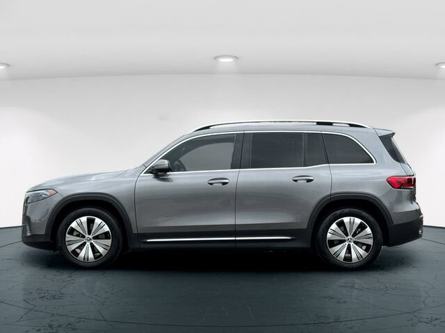 Certified 2023 Mercedes-Benz EQB 300 4MATIC w/ Exclusive Package image 3