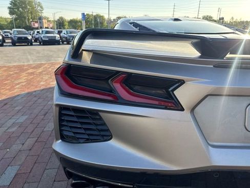 Used 2022 Chevrolet Corvette Stingray Preferred Cpe w/ Z51 Performance Package RWD image 10