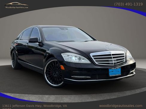 Used 2011 Mercedes-Benz S 550 4MATIC image 1