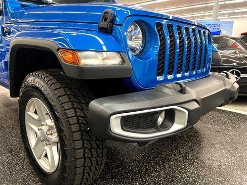 Used 2021 Jeep Gladiator Sport image 24