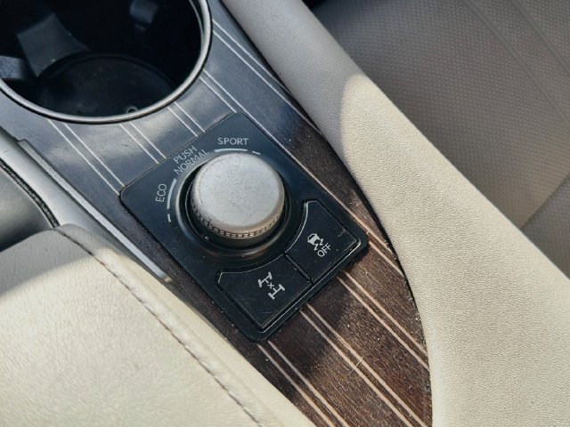 Used 2018 Lexus RX 350 AWD w/ Luxury Package image 31