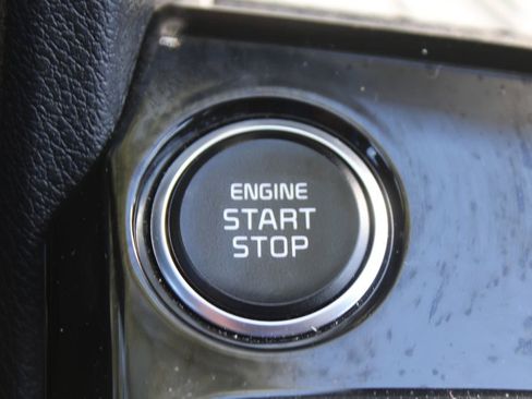 Certified 2024 Kia Sportage EX FWD image 32