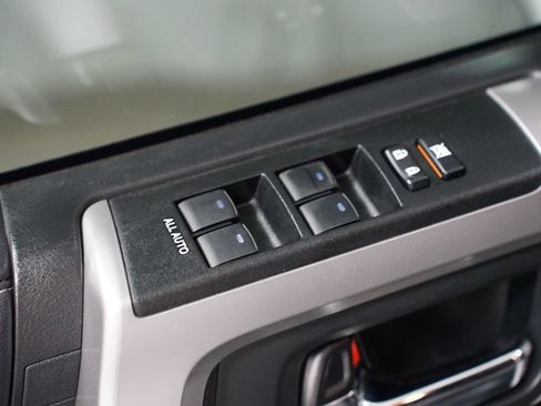 Certified 2019 Toyota 4Runner SR5 AWD/4WD image 29