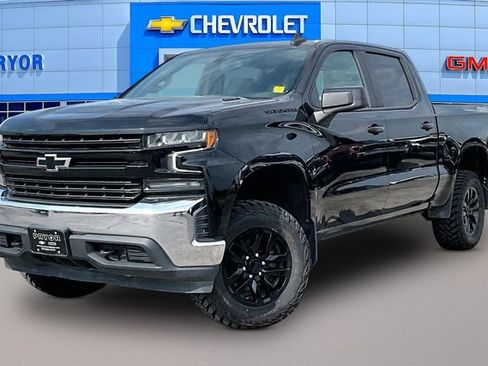 Used 2021 Chevrolet Silverado 1500 LT w/ LPO, Dark Essentials Package AWD/4WD image 3
