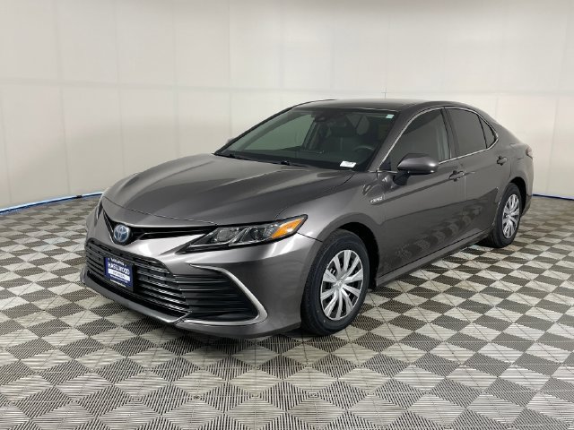 Used 2021 Toyota Camry LE FWD image 1