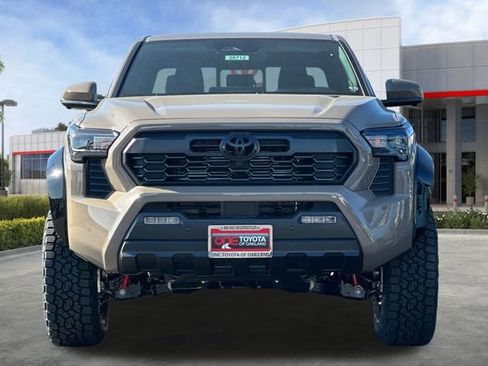 New 2026 Toyota Tacoma TRD Off-Road AWD/4WD image 9