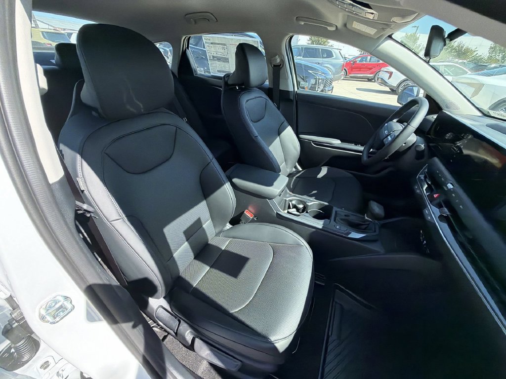 New 2026 Kia K4 EX FWD image 26
