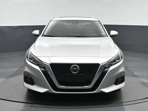 Used 2020 Nissan Altima 2.5 SL AWD/4WD image 2