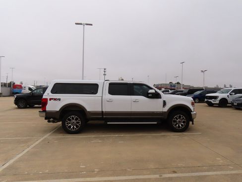 Used 2020 Ford F250 Lariat w/ Lariat Ultimate Package image 6