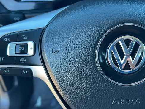 Used 2019 Volkswagen Jetta S image 19