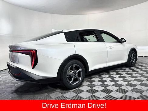 Used 2025 Kia K4 FWD image 22
