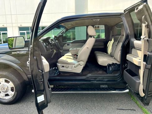 Used 2010 Ford F150 XLT image 23