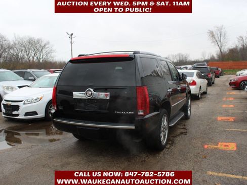 Used 2011 Cadillac Escalade AWD w/ Touring Package image 4
