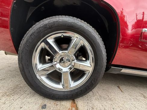 Used 2012 Chevrolet Tahoe LTZ RWD image 27