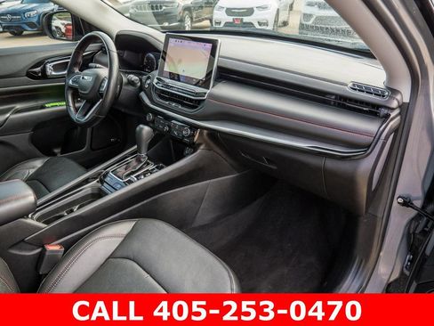 Used 2022 Jeep Compass Trailhawk w/ Trailhawk Elite Group AWD/4WD image 16