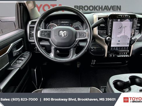 Used 2024 RAM 2500 Laramie AWD/4WD image 5