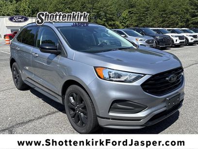 Used 2023 Ford Edge SE w/ Black Appearance Package