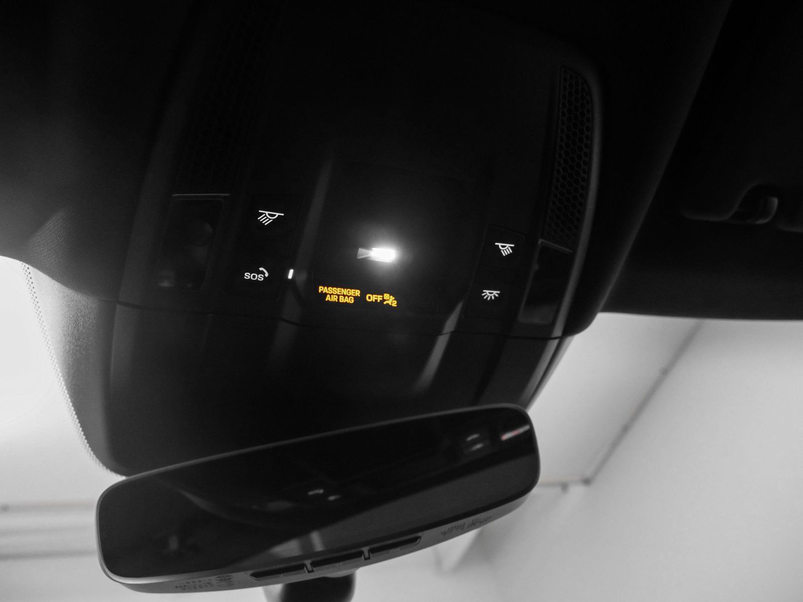 Used 2025 Porsche Taycan 4S AWD/4WD image 40
