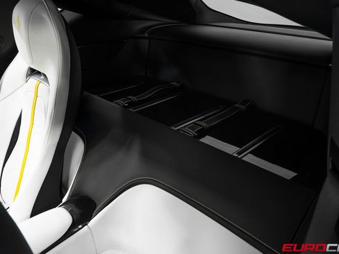 Used 2025 Ferrari 12Cilindri RWD image 44